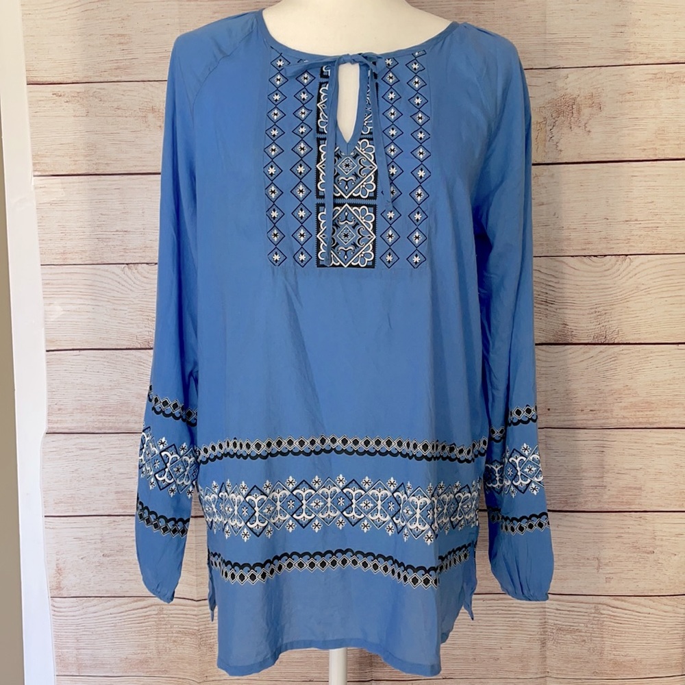 EUC BOHO PEASANT TOP